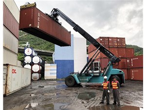 如何防止正面吊吊具破損？啟洋機(jī)電為您介紹
